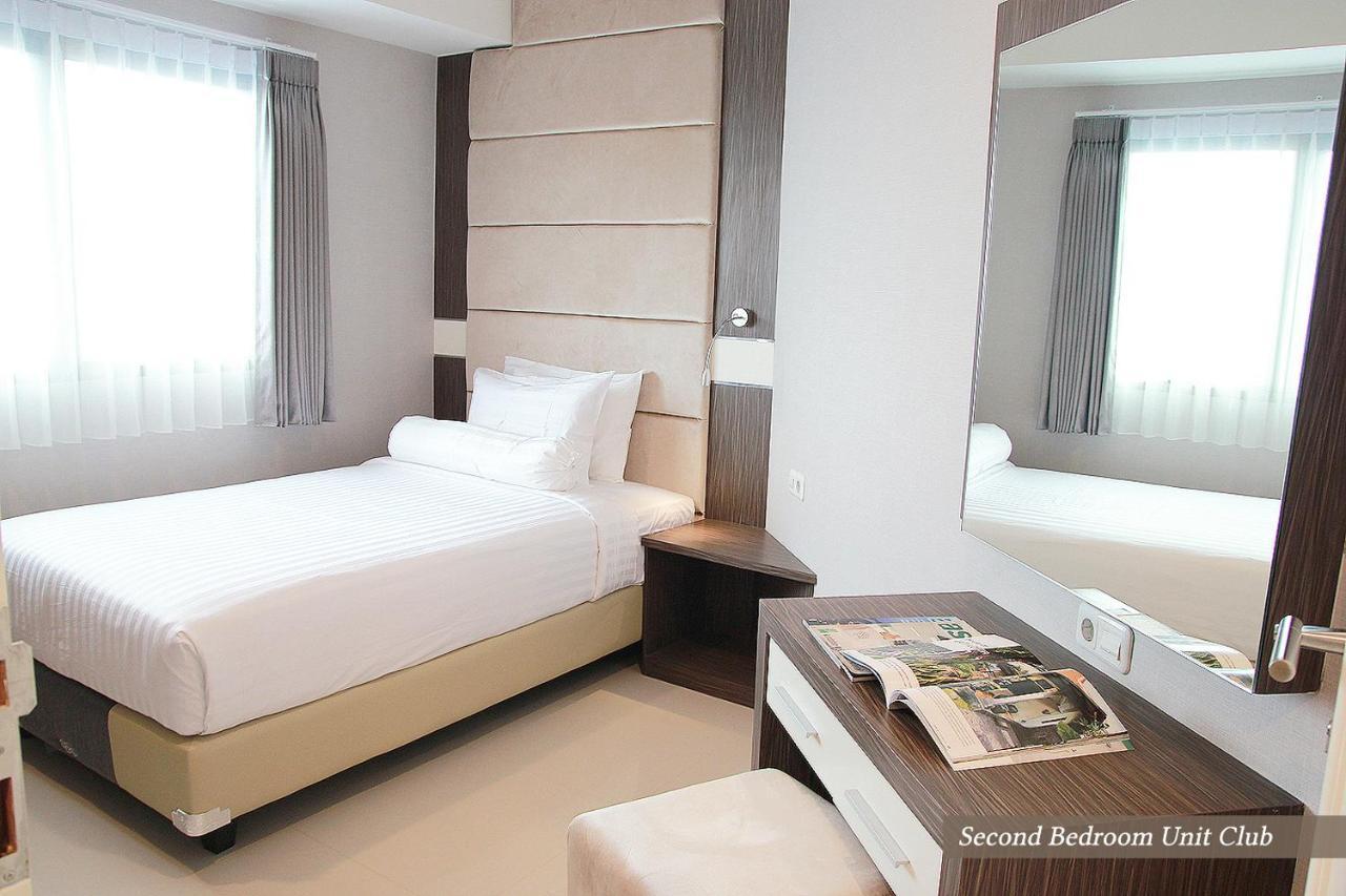 Apartemen Puncak Marina Сурабая Екстер'єр фото