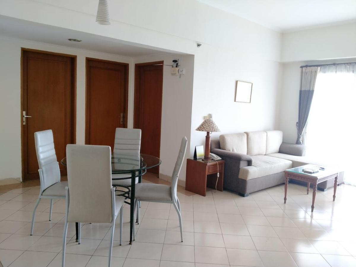 Apartemen Puncak Marina Сурабая Екстер'єр фото