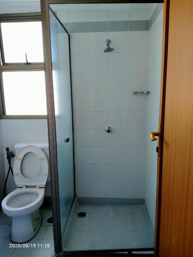 Apartemen Puncak Marina Сурабая Екстер'єр фото