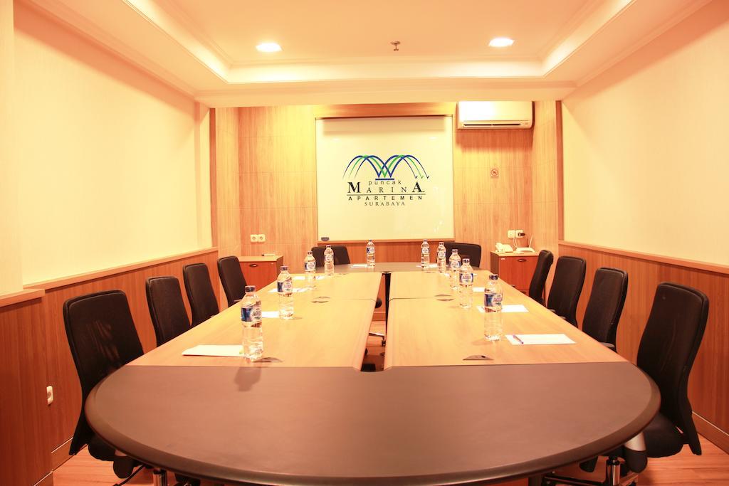 Apartemen Puncak Marina Сурабая Екстер'єр фото